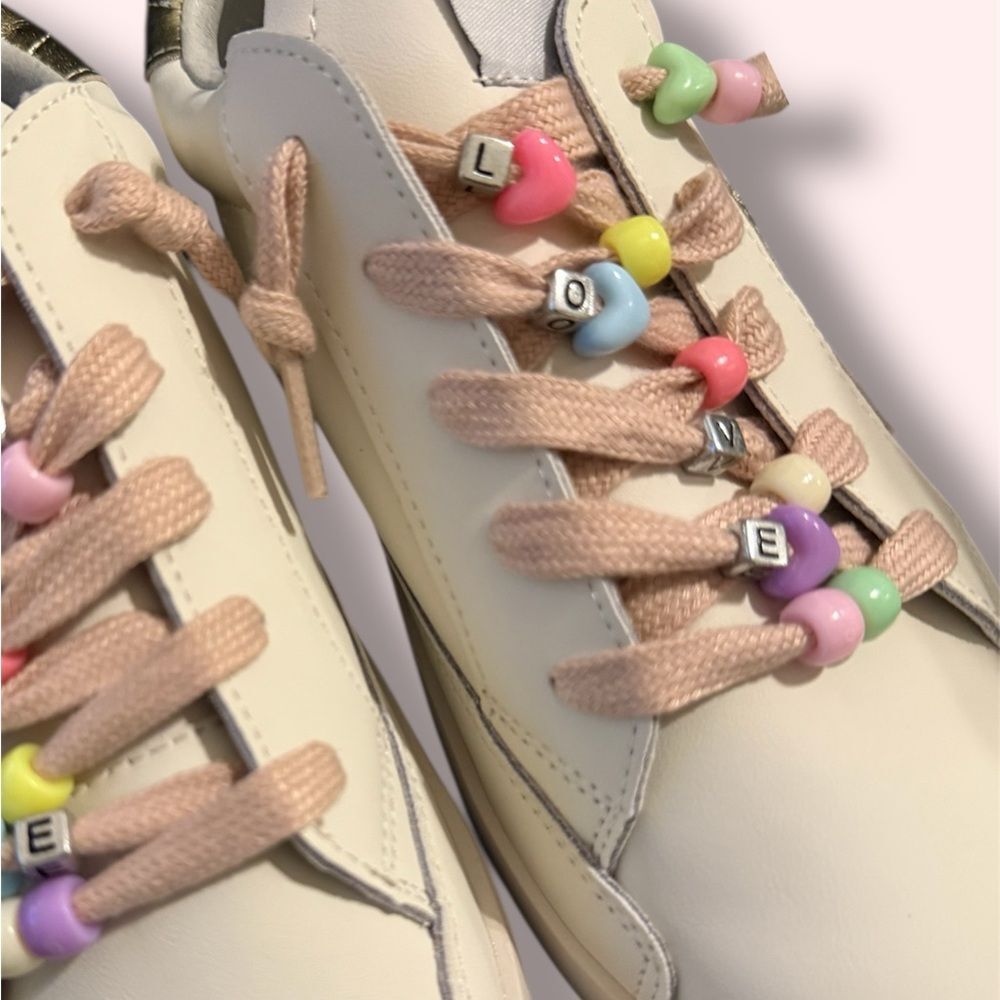 **NWT** Kids Cream and Gold Star Sneakers - Picture 3 of 5